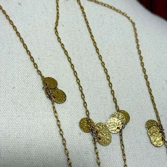 Charles & Ron Signed Gold Plated 2 Tiered Necklace with Hammered Circles & Clasp - Picture 5 of 6